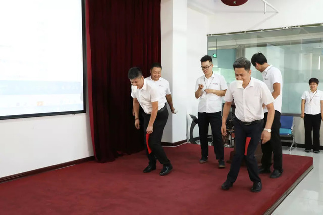 乾港集團(tuán)8月員工生日會 乾港集團(tuán)8月員工生日會